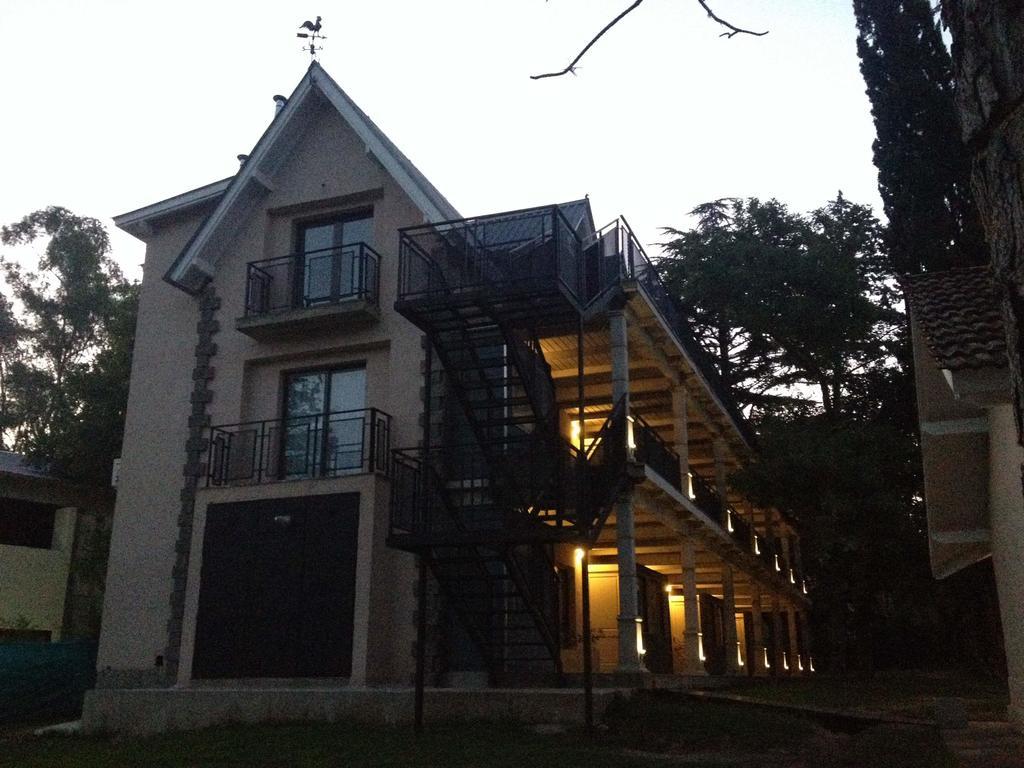 Atelier Hotel De Charme Villa General Belgrano Exteriör bild